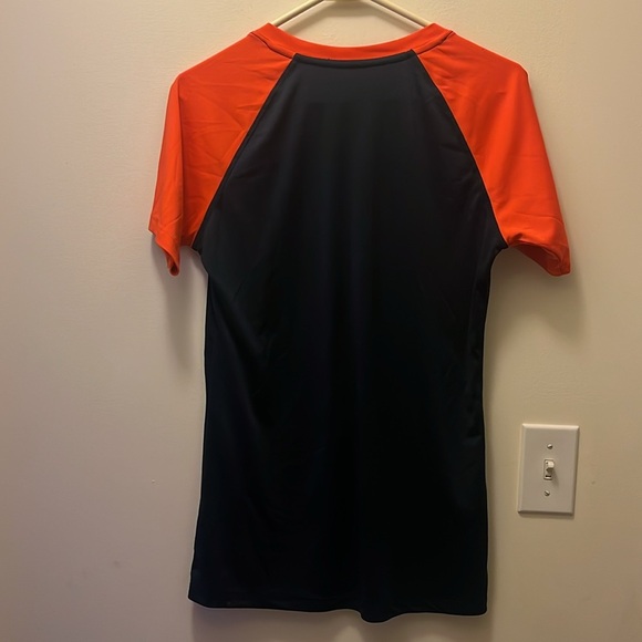 Detroit tigers v neck tshirt size medium - Picture 5 of 8